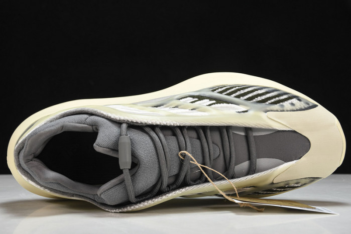 ad*s Y**zy 700 v3  fade id1674