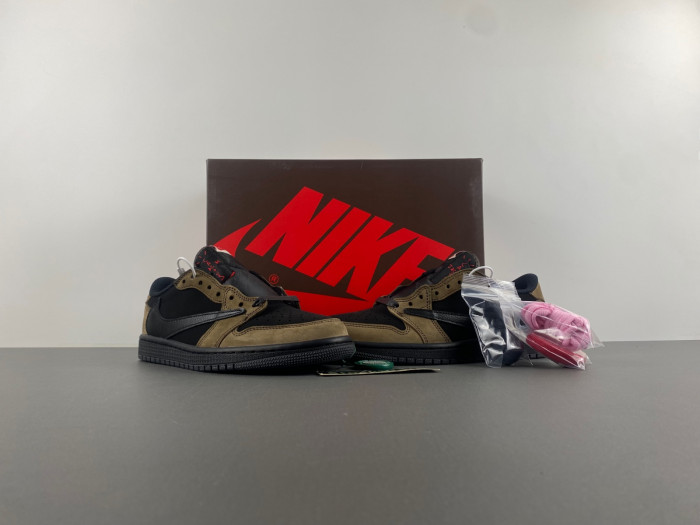 Travis Scott x Air Jordan 1 Low OG DM7866-202