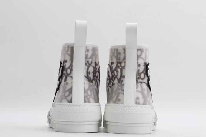 D10R B23 Oblique High Top Sneaker