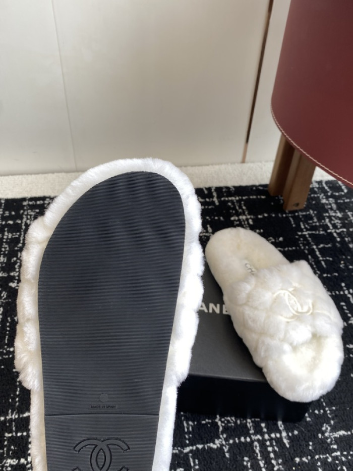 CH*NEL SLIPPERS