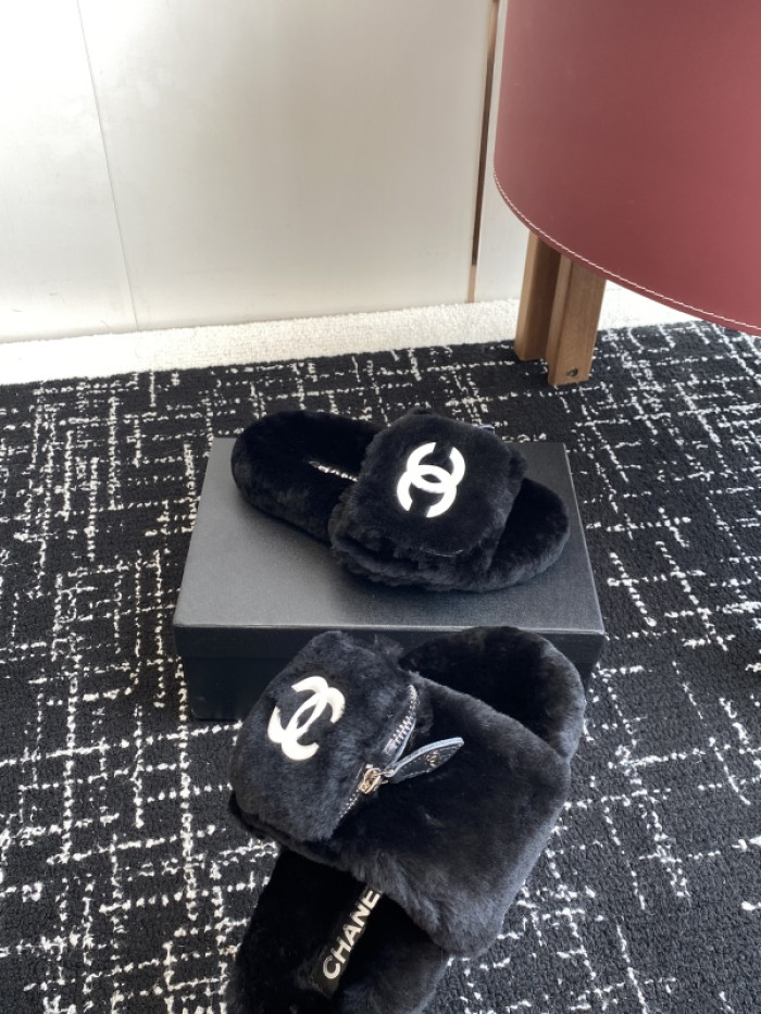 CH*NEL SLIPPERS