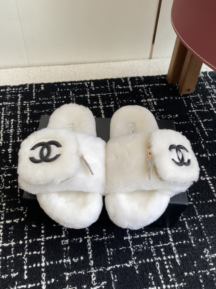 CH*NEL SLIPPERS