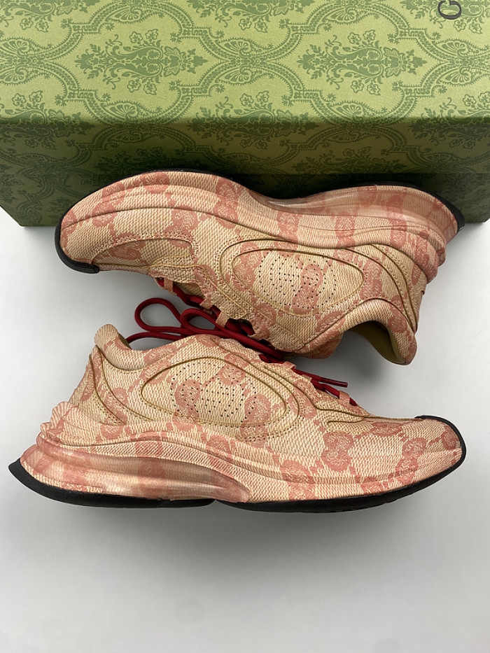 GUCC  Sneaker
