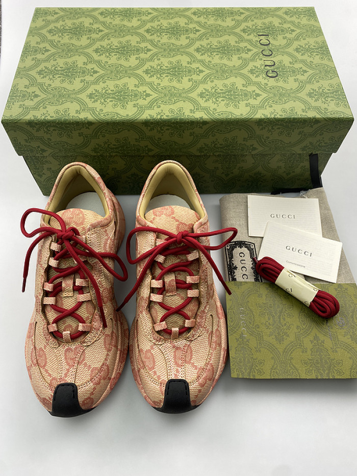 GUCC  Sneaker
