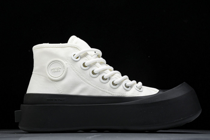bo*te*ga Ve*ne*ta  jumbo sneaker