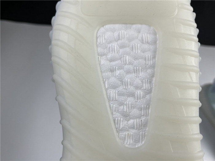 ad*s Y**zy boost 350 v2 