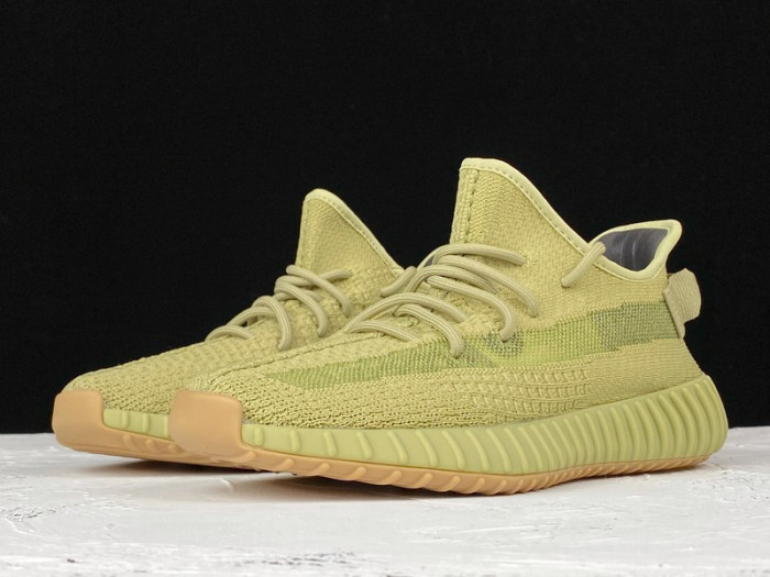 ad*s Y**zy boost 350 v2 sulfur fy5346