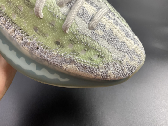 ad*s  Y**zy boost 380 alien blue gw0304