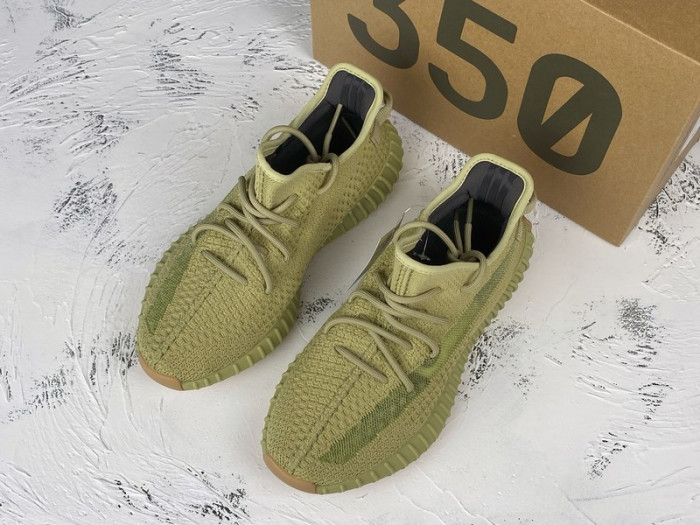 ad*s Y**zy boost 350 v2 sulfur fy5346