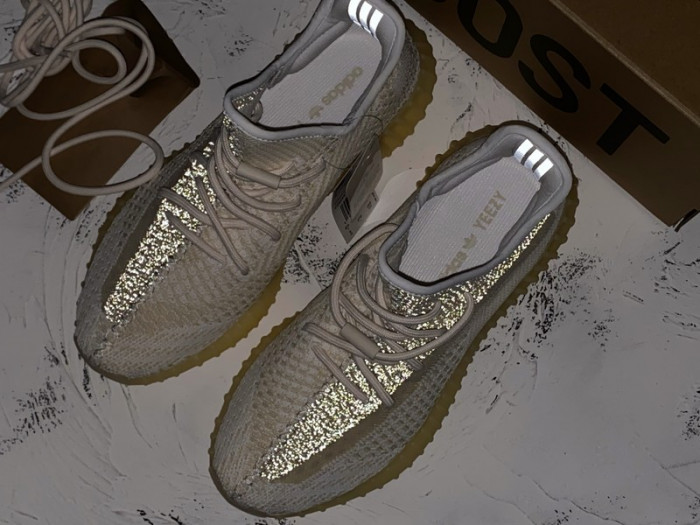 ad*s Y**zy boost 350 v2 “abez” fz5246