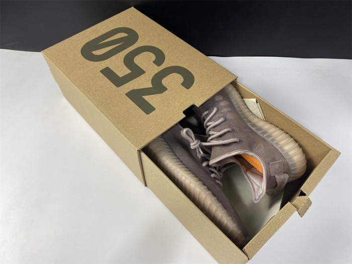 ad*s Y**zy boost 350 v2 mono mist gw2871