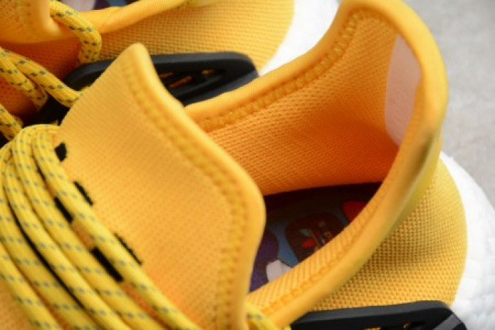 Ad*s pharrell x nmd human race 