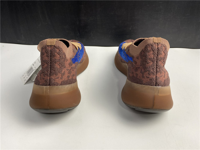 ad*s  Y**zy boost 380 azure fz4986