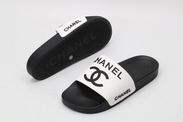 CH*NEL SLIPPERS