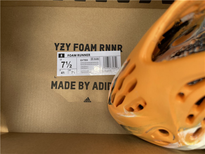 ad*s Y**zy foam rnnr mxt moon