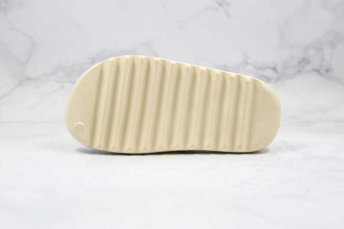 kanye west x ad*s Y**zy slide“resin"