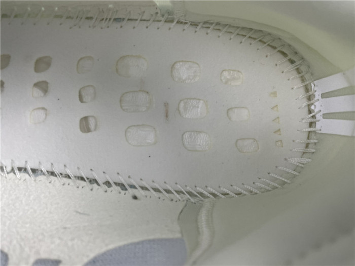 ad*s Y**zy boost 350 v2 