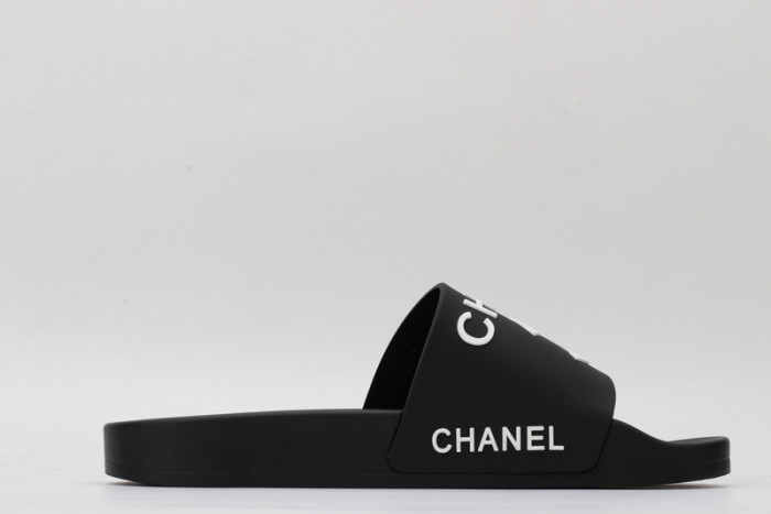CH*NEL SLIPPERS