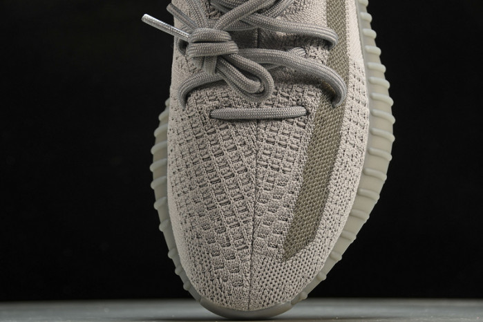 ad*s Y**zy boost 350 v2 if3219
