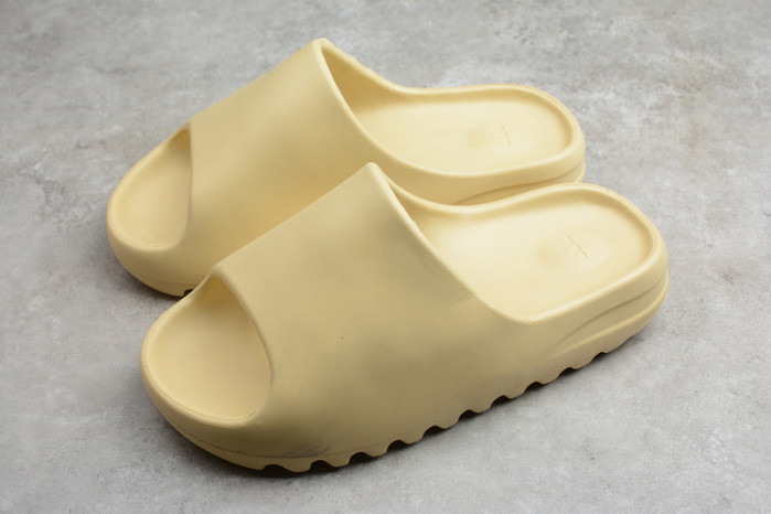 kanye west x ad*s Y**zy slide “resin”fw6344