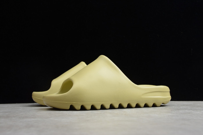 kanye west x ad*s Y**zy slide “resin ”fx0494